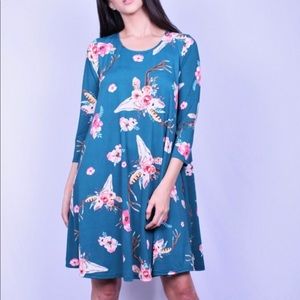 Floral European skull green tunic